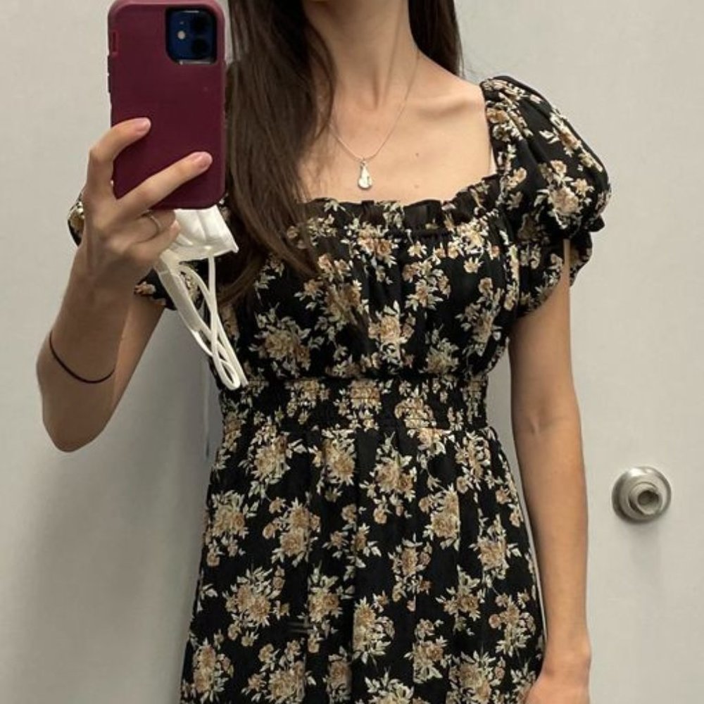 ASTR The Label Maxi Black Floral Dress